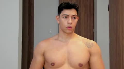 Snapshot of adrian_del_mar chatting on 04/09/26, 04:01 Adrian del Mar online show from 04/09/26, 04:01