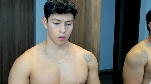 Snapshot of adrian_del_mar chatting on 05/02/26, 01:54 Adrian del Mar online show from 05/02/26, 01:54