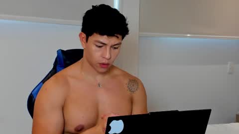 Snapshot of adrian_del_mar chatting on 06/14/26, 08:00 Adrian del Mar online show from 06/14/26, 08:00