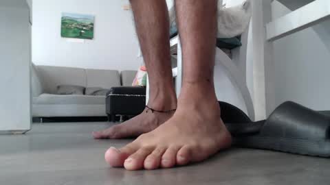 Adrian Falcon online show from 05/08/26, 05:40