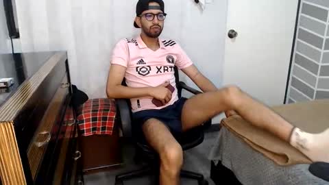 Adrian Falcon online show from 05/26/26, 05:20