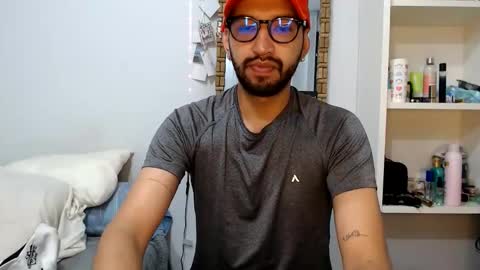 Adrian Falcon online show from 05/30/26, 04:53