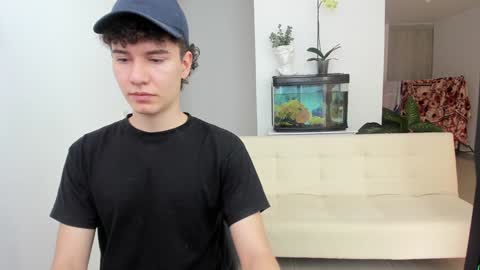 adrian morelli online show from 02/03/25, 08:24