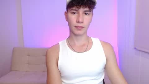 Snapshot of adrian_morelli chatting on 03/26/26, 12:50 adrian morelli online show from 03/26/26, 12:50