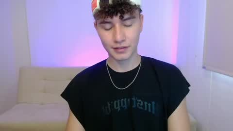 Snapshot of adrian_morelli chatting on 04/16/26, 08:53 adrian morelli online show from 04/16/26, 08:53