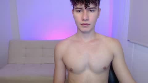 Snapshot of adrian_morelli chatting on 04/19/26, 08:00 adrian morelli online show from 04/19/26, 08:00