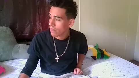 adrian_peter22cm online show from 05/12/26, 08:39