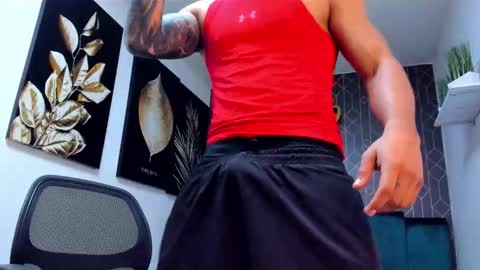   online show from 11/24/25, 06:29