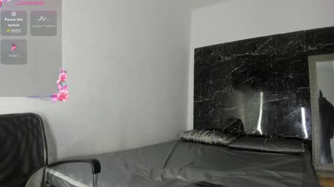 Snapshot of adrian_wolff chatting on 05/31/26, 03:58 Adrian W online show from 05/31/26, 03:58