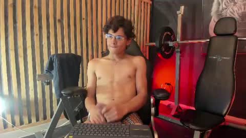Adrian W  online show from 06/17/26, 08:10