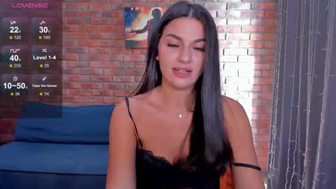 Snapshot of adriana1_ chatting on 10/28/25, 05:00 Adriana online show from 10/28/25, 05:00