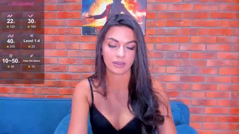 Snapshot of adriana1_ chatting on 11/16/25, 05:07 Adriana online show from 11/16/25, 05:07