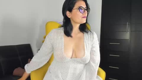 Adriana online show from 06/03/26, 05:10