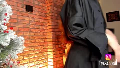 Snapshot of adriana_allen chatting on 12/24/24, 01:59 Adri online show from 12/24/24, 01:59