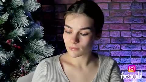 Snapshot of adriana_allen chatting on 12/29/24, 11:08 Adri online show from 12/29/24, 11:08