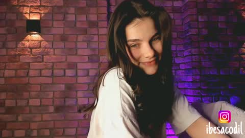 Snapshot of adriana_allen chatting on 01/20/25, 12:36 Adri online show from 01/20/25, 12:36