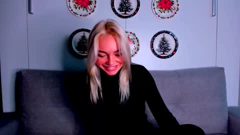 Adriana online show from 11/28/25, 05:10