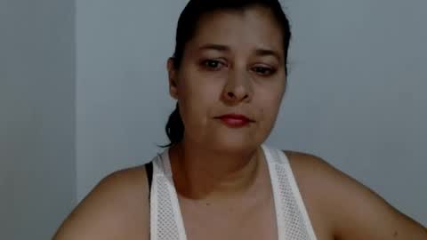 Adriana milf online show from 09/19/25, 04:03