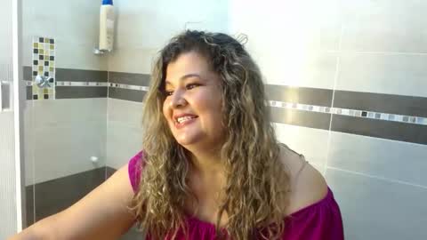 Snapshot of adriana_prettie chatting on 04/08/26, 08:20 ADRIANA online show from 04/08/26, 08:20