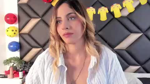 Snapshot of adrianaharlow chatting on 06/17/26, 07:04 Adriana Harlow online show from 06/17/26, 07:04