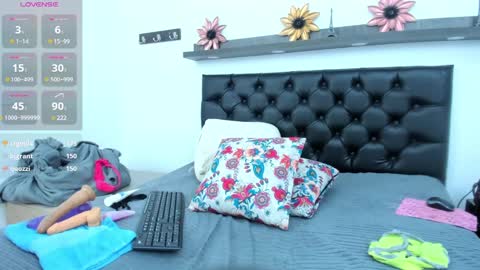 Snapshot of adrianasex_69 chatting on 01/27/25, 09:34 adriana online show from 01/27/25, 09:34