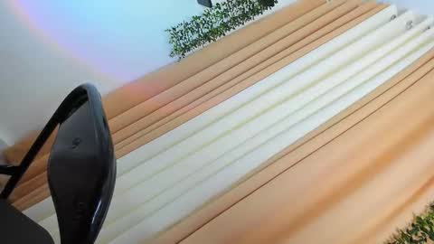 Adriana online show from 11/25/25, 03:23