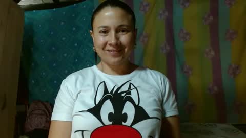 Adriana Tellez online show from 12/06/24, 01:11