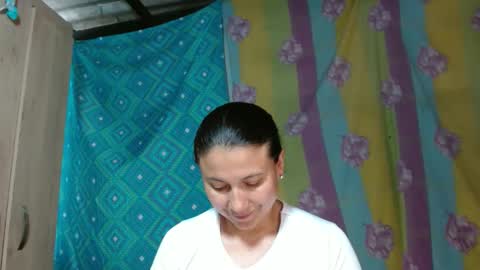 Adriana Tellez online show from 01/06/25, 06:10