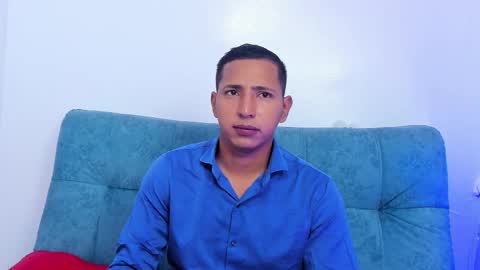 Snapshot of adrianmatthew chatting on 02/04/25, 12:11 Adrian Matthew online show from 02/04/25, 12:11