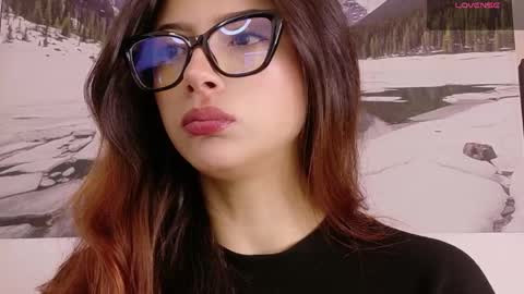 Snapshot of adrianna5_ chatting on 04/20/26, 10:18 Adriana online show from 04/20/26, 10:18