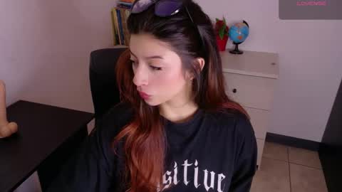 Snapshot of adrianna5_ chatting on 05/02/26, 09:14 Adriana online show from 05/02/26, 09:14