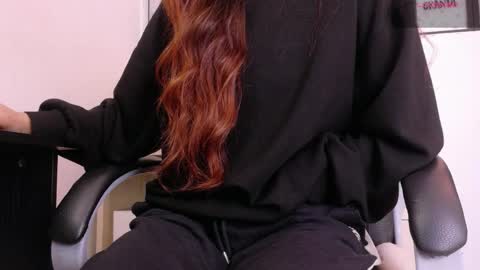 Snapshot of adrianna5_ chatting on 05/03/26, 09:15 Adriana online show from 05/03/26, 09:15