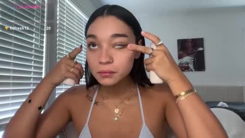 Adrianna  online show from 09/10/25, 04:18