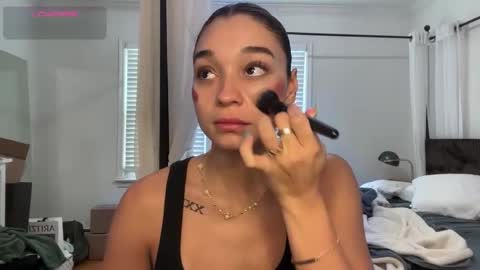 Snapshot of adriannarodriguez chatting on 03/05/26, 05:42 Adrianna online show from 03/05/26, 05:42