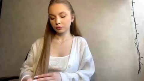 Snapshot of adriannemuldowney chatting on 03/21/26, 12:43 Caroline online show from 03/21/26, 12:43