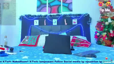 Snapshot of adriano_bigcock chatting on 12/27/24, 02:14 Adrian online show from 12/27/24, 02:14