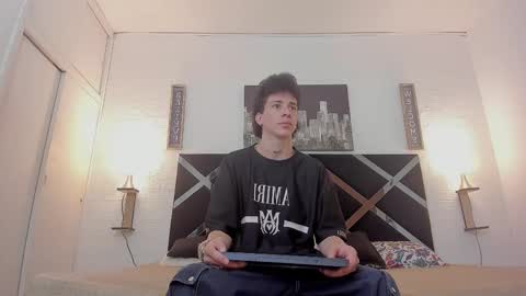 Adrian online show from 11/04/25, 04:11