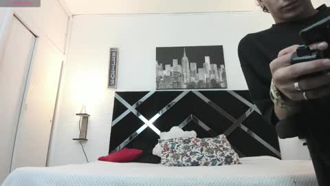 Adrian online show from 11/06/25, 03:40