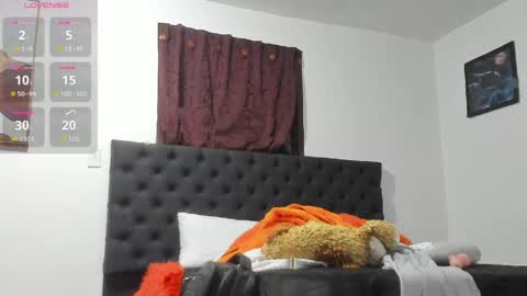 Snapshot of adriano_bigcock chatting on 04/09/26, 04:23 Adrian online show from 04/09/26, 04:23