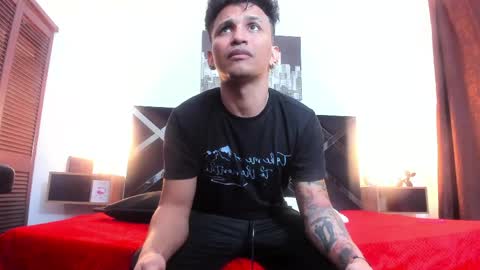 Snapshot of adriano_bigcock chatting on 04/16/26, 04:13 Adrian online show from 04/16/26, 04:13