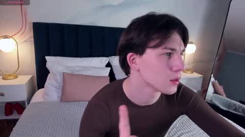 adrianoaubert online show from 03/10/25, 03:12