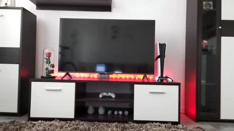 Snapshot of adrianohunt chatting on 02/15/25, 09:38 Adriano online show from 02/15/25, 09:38