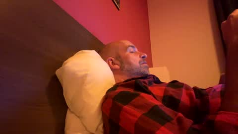 Snapshot of adrienfromparis chatting on 01/22/25, 08:17 adrienfromparis online show from 01/22/25, 08:17