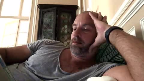 Snapshot of adrienfromparis chatting on 10/21/25, 11:33 adrienfromparis online show from 10/21/25, 11:33