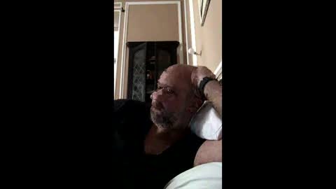 Snapshot of adrienfromparis chatting on 01/19/26, 10:41 adrienfromparis online show from 01/19/26, 10:41