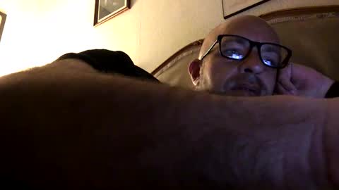 Snapshot of adrienfromparis chatting on 04/13/26, 07:52 adrienfromparis online show from 04/13/26, 07:52