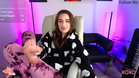 Adriana online show from 03/06/25, 05:00