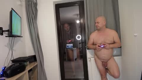 Snapshot of adryanyou chatting on 01/24/25, 12:09 BEST LOVER online show from 01/24/25, 12:09