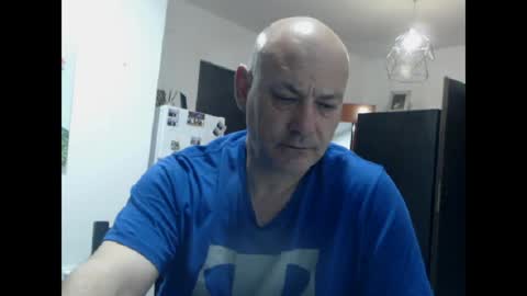 Snapshot of adryanyou chatting on 04/23/26, 06:54 BEST LOVER online show from 04/23/26, 06:54