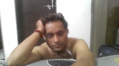 Snapshot of adudeandsexy chatting on 06/06/26, 06:01 adudeandsexy online show from 06/06/26, 06:01